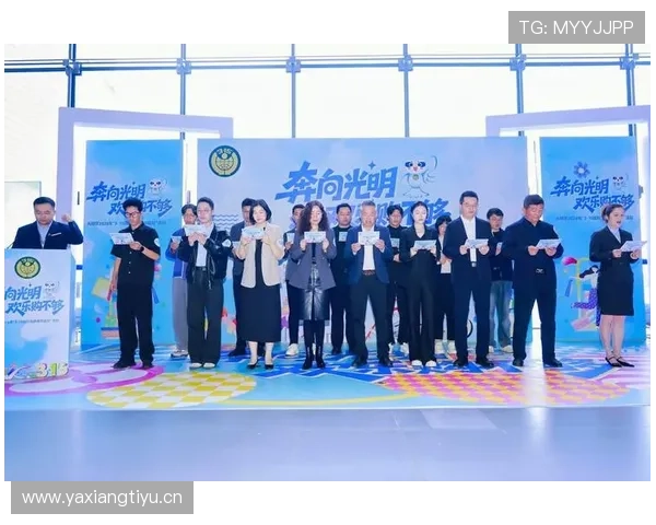 李梓嘉训练完直接去提新车，这自律和消费力谁懂啊